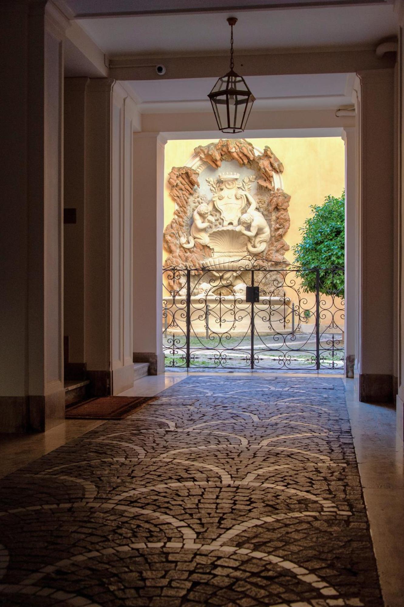 Bernini Stay, Next To Trevi Fountain Rome Extérieur photo